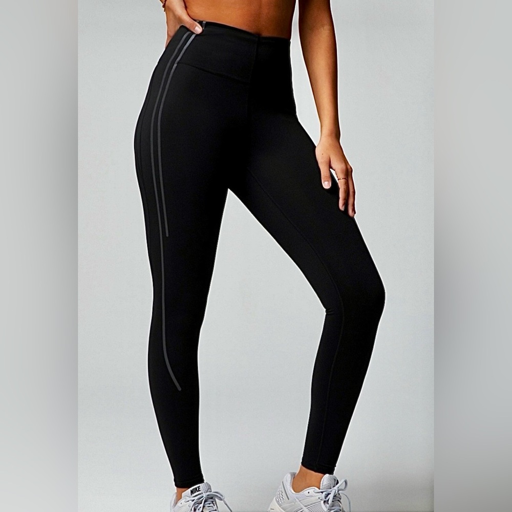 ***NWT*** Fabletics Define Reflective High-Waisted Black Leggings